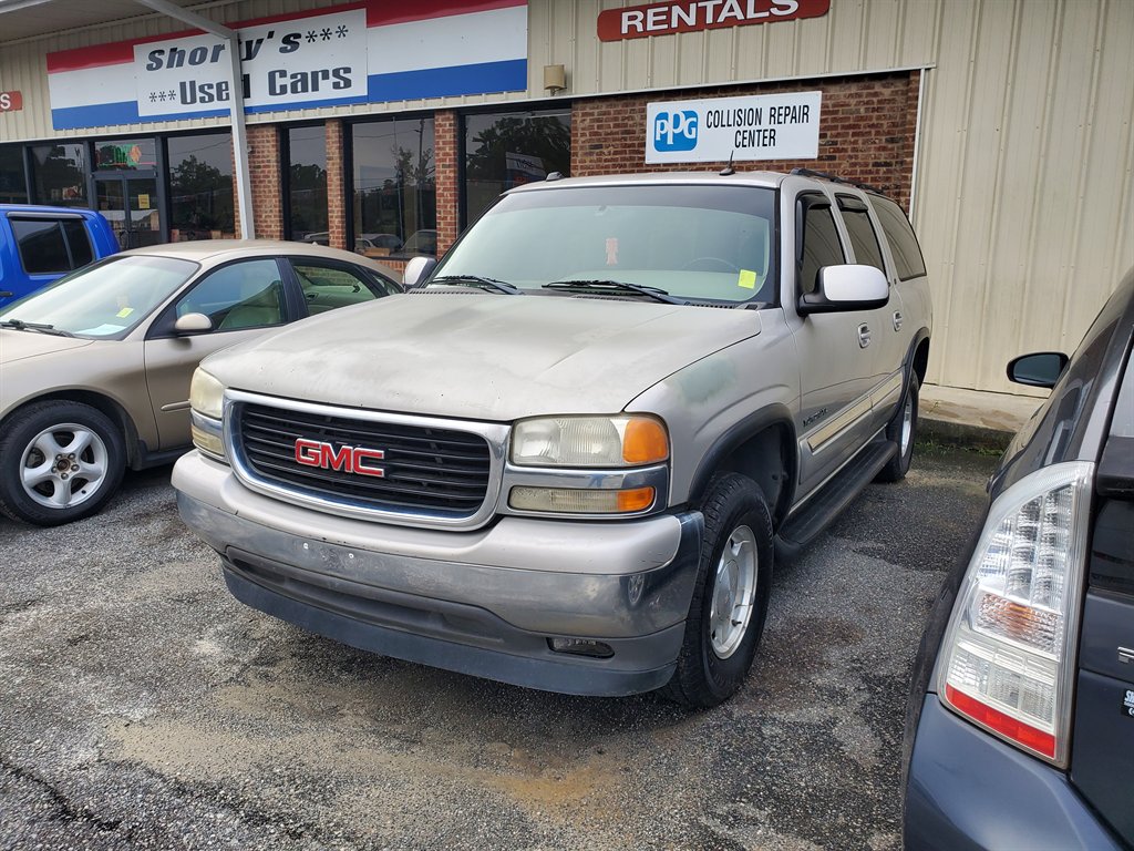 2005 GMC Yukon 2WD 1/2 Ton SLE's photo